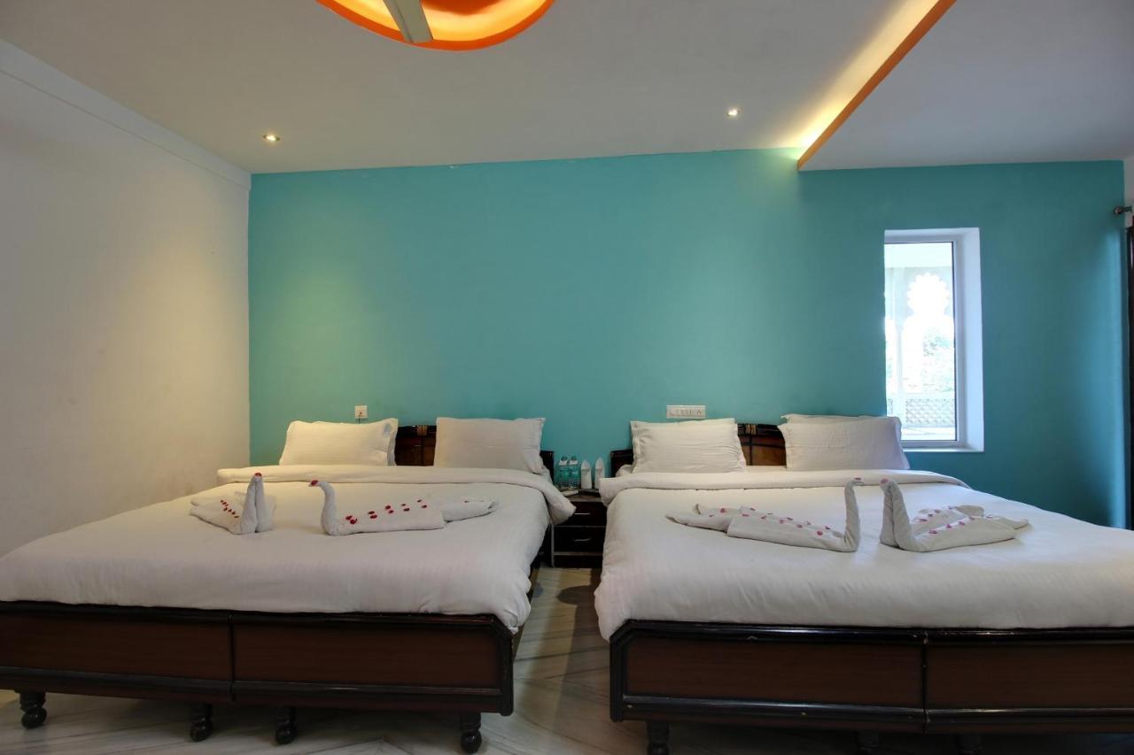 Times Raj Mahal Hotel Nathdwara Ngoại thất bức ảnh