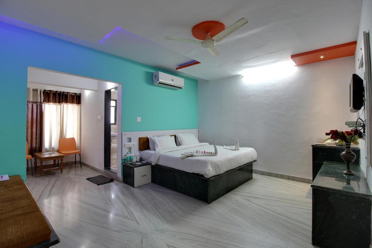Times Raj Mahal Hotel Nathdwara Ngoại thất bức ảnh